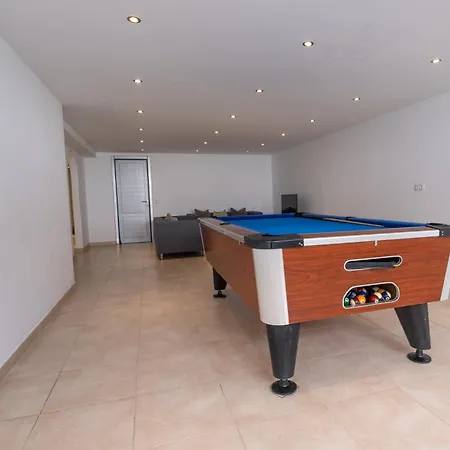 Oasis Villa *