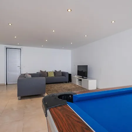 Oasis Villa